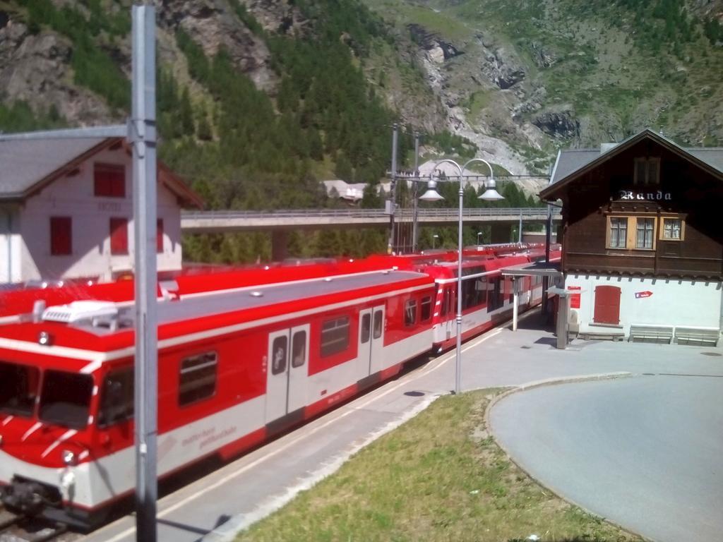 Hotel Klein Matterhorn Randa Ngoại thất bức ảnh