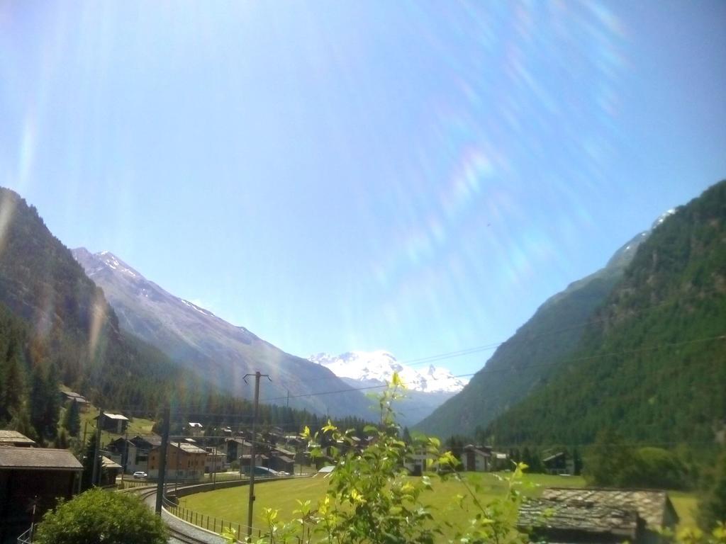 Hotel Klein Matterhorn Randa Phòng bức ảnh