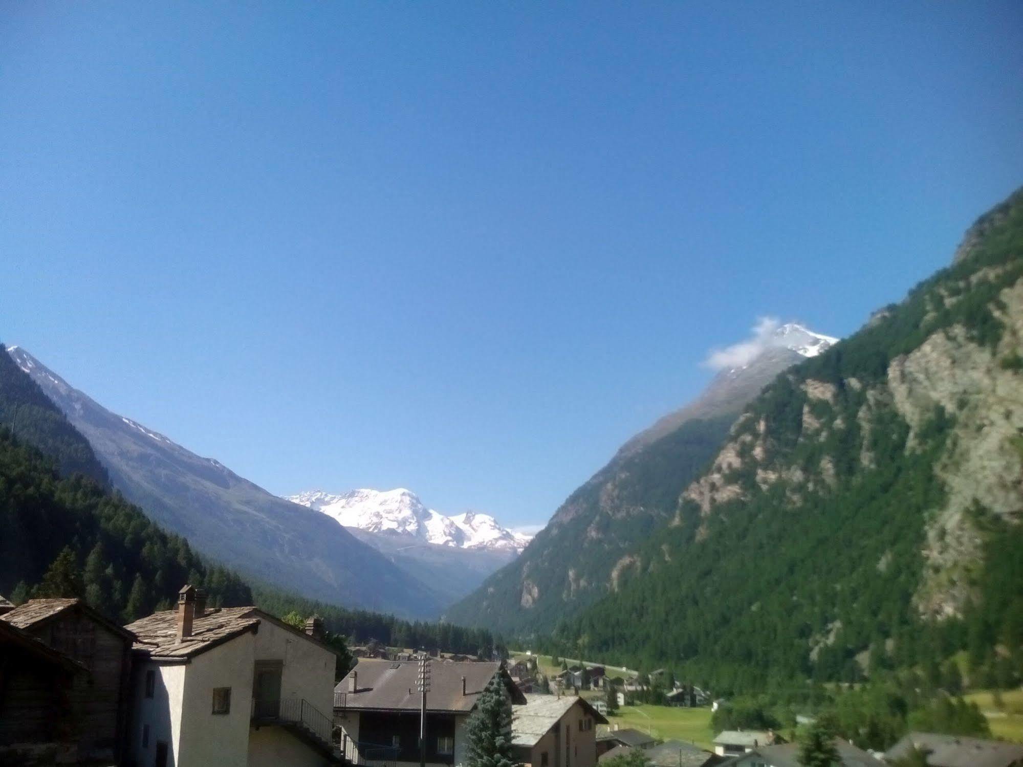 Hotel Klein Matterhorn Randa Ngoại thất bức ảnh